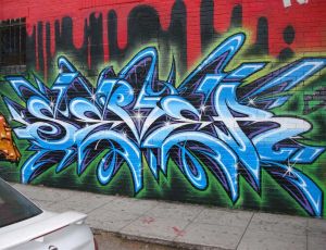 В Ялте решили избавиться от граффити