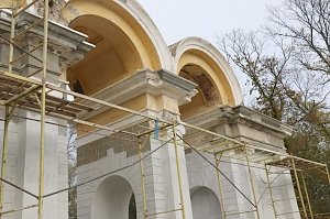 За задержку реконструкции арки в керченском парке оштрафуют подрядчика