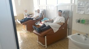 Спасатели призывают крымчан сдавать кровь
