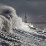 Паромы не ходят: в Крыму снова штормит и гремит