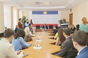 Лучшие студенты высших учебных заведений республики в будущем могут пополнить когорту выдающихся крымских ученых, - Владимир Бобков