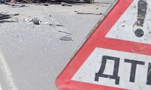 В Столице Крыма иномарка снесла остановку: один человек погиб