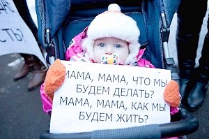 В Крыму желают снабдить малообеспеченных мам и младенцев «полноценным питанием»