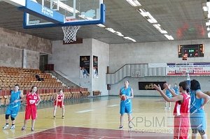 Команды из Симферополя и Красногвардейского победили во втором туре женского баскетбольного чемпионата Крыма