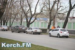 В Керчи на Кирова произошла тройная авария