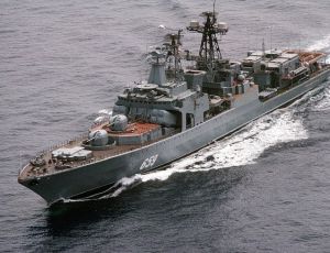 Моряки ВМФ России спасли украинских рыбаков