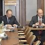 Накануне «правительственного часа» в Госдуме министр строительства и жилищно-коммунального хозяйства России встретился с фракцией КПРФ