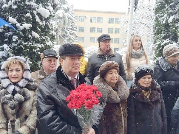 Лидер ставропольских коммунистов Виктор Гончаров: Маршал Победы был советским маршалом!