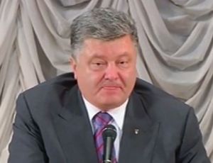 Порошенко: шоу с ракетами над Крымом удалось – нация давно ничем не гордилась