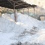 Ялтинские коммунальщики запаслись 500 тоннами песчано-соляной смеси – до конца года власти закупят ещё примерно столько же