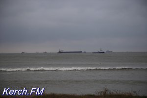 Спасённый в Керчи рыбак благодарит команду частного буксира