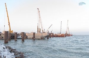 Строители Керченского моста возвели 200 опор