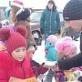 Комсомольцы Липецкого ОК КПРФ организовали новогодний утренник в маленьком селе