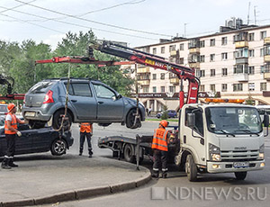 Эвакуаторы и дорогие парковки вытеснят автолюбителей из центра Симферополя