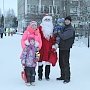 Республика Коми. Комсомольский Дед Мороз поздравил сыктывкарских детей с наступающим Новым годом