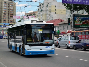 В Новогодье в Столице Крыма можно будет сесть в синий троллейбус до 2 часов ночи