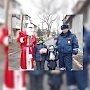 В Керчи Полицейский Дед Мороз посетил семьи, оказавшиеся в трудной жизненной ситуации
