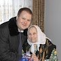 Депутат-коммунист Гордумы Краснодара Дмитрий Коломиец поздравил ветеранов с Новым годом