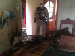 В Керчи ликвидировали пожар и спасли двух человек