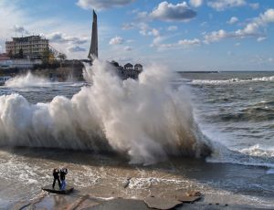 Все хуже, и хуже, и хуже: в Крыму опять портится погода