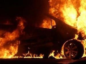 На улице Русской в столице Крыма горел автомобиль