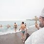 Сегодня в городах Крыма пройдут массовые купания в море и молебны о благополучном курортном сезоне