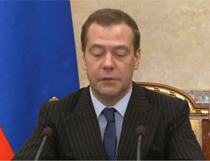 «Негативные факторы будут сохраняться»: Медведев призвал «не обольщаться» отменой санкций и нефтяным ростом