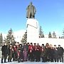Курганская область. В День памяти В.И. Ленина коммунисты возложили цветы к памятникам Вождю мирового пролетариата