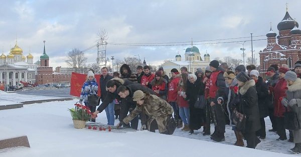 Несмотря на запреты и препоны местных властей, тульские коммунисты почтили память В.И. Ленина