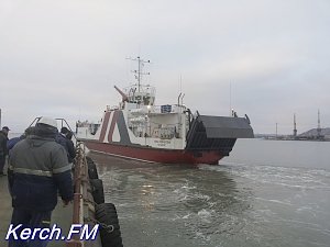 В Керчи перед ходовыми испытаниями освятили паром Нина Малкова