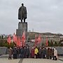 В Керчи в день памяти Ленину к памятнику пришли только партии
