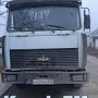 В Керчи в Аршинцево больше недели стоит брошенный грузовик