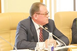 Александр Шувалов: В 2016 году профильному Комитету удалось законодательно урегулировать ряд вопросов, связанных с погашением социальных выплат