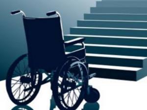 Аксёнов поручил разработать меры поддержки предпринимателей, трудоустраивающих инвалидов