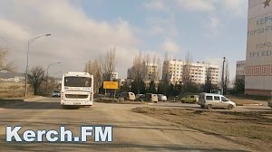 В Керчи автоподход к Крымскому мосту начали укладывать плитами