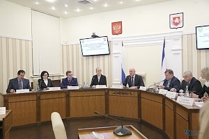 Правительство будет продолжать работу над уменьшением дефицита республиканского бюджета, — Нахлупин