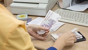 В Крыму ежемесячную денежную выплату начинают выдавать ветеранам в двойном размере