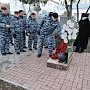 Евпаторийские полицейские почтили память погибшего бойца спецподразделения Андрея Федюкина