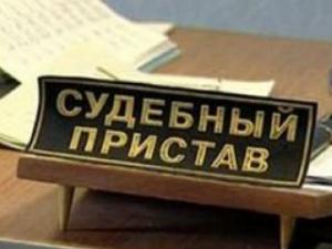 Судебный пристав осуждён на два года за то, что не снёс строение и получил за это деньги