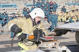 В Крыму провели соревнования между спасателей по ликвидации последствий ДТП