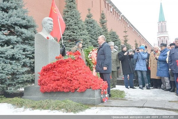 Г.А. Зюганов: Только воля Ленина и Сталина спасла Россию от полного распада