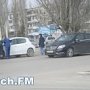 В Керчи на автовокзале столкнулись «Volkswagen» и «Peugeot»