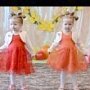 Девочки-близняшки, которым по 3 года, поздравили керчанок с 8 Марта
