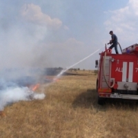 Загорание сухой растительности в Кировском районе ликвидировано