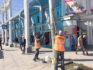 Город чистят к курортному сезону