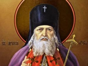 Пример Святого Луки должен вдохновлять крымских врачей, — министр здравоохранения Крыма