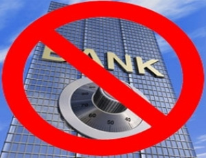 Порошенко утвердил меры в отношении российских банков