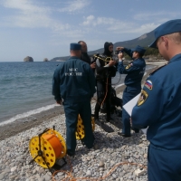 Крымские спасатели приступили к обследование пляжей Республики