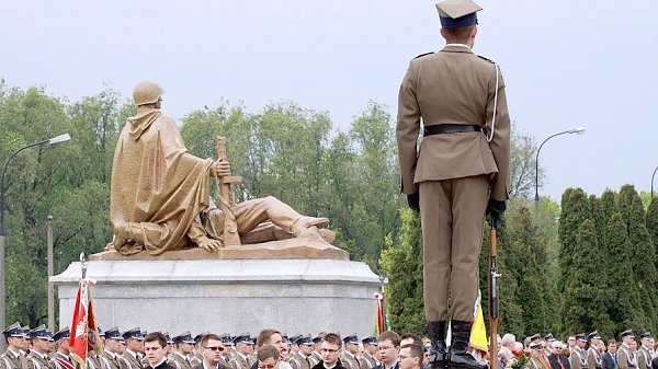 Польша меняет освободителей на завоевателей