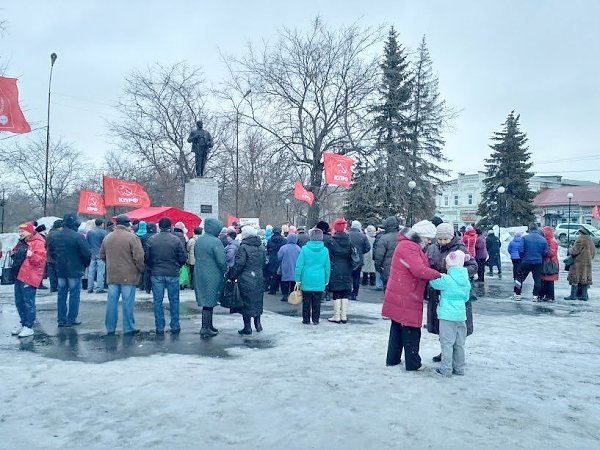 Свердловская область. В Камышлове прошёл митинг против преступного попустительства властей в сфере ЖКХ